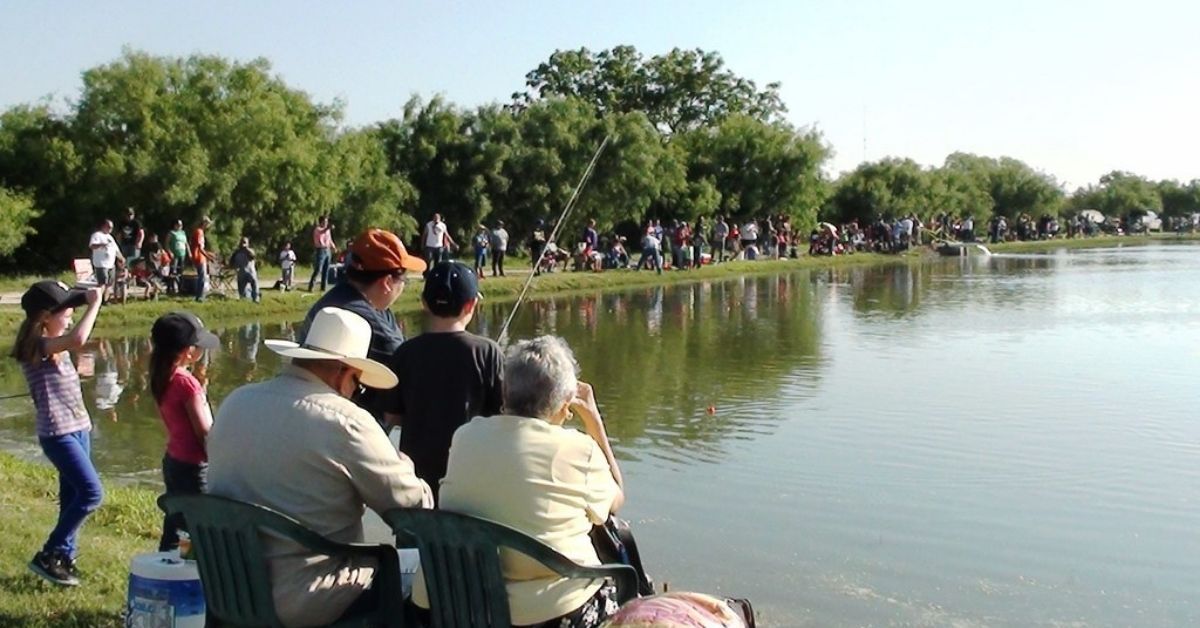 How To Catch More Fish In A Crowd (Tips For Pressured Water)
