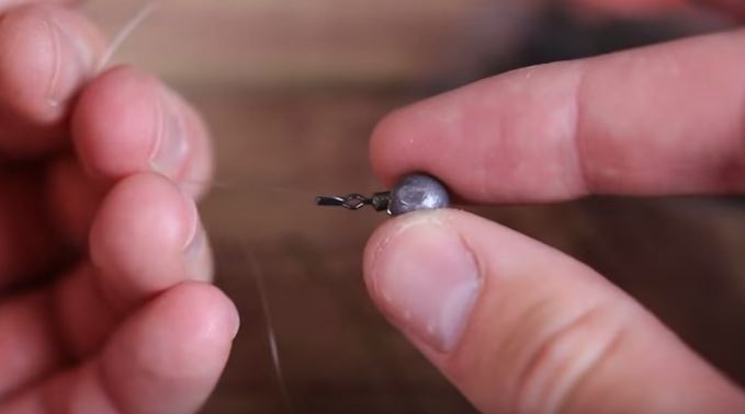 Learn How To Rig A Drop Shot In 2 Minutes