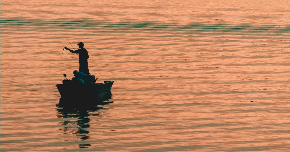 How To Use Grass To Catch GIANT Fall Bass – Mystery Tackle Box