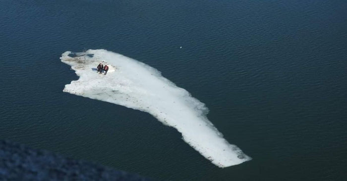2 Anglers Step Onto Sketchy Ice And End Up Floating Down River