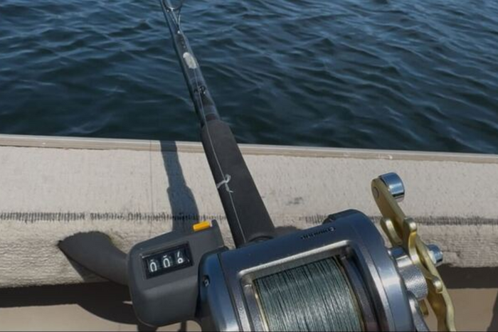 Fluorocarbon and braid tied together